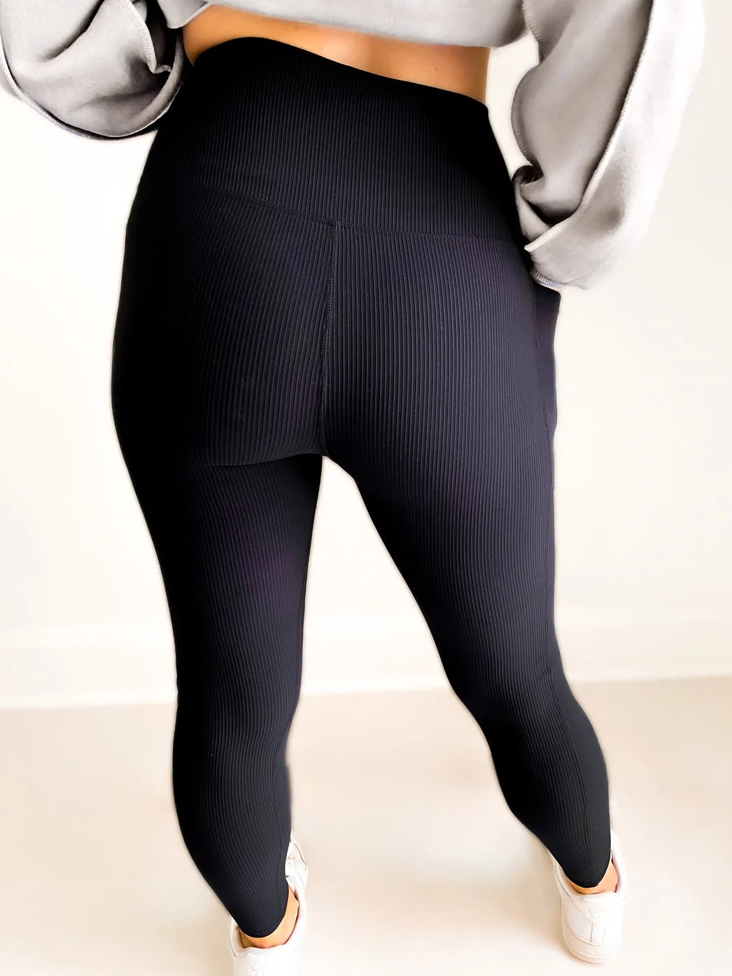 PREORDER: Max Sculpt Ribbed Leggings in Two Colors